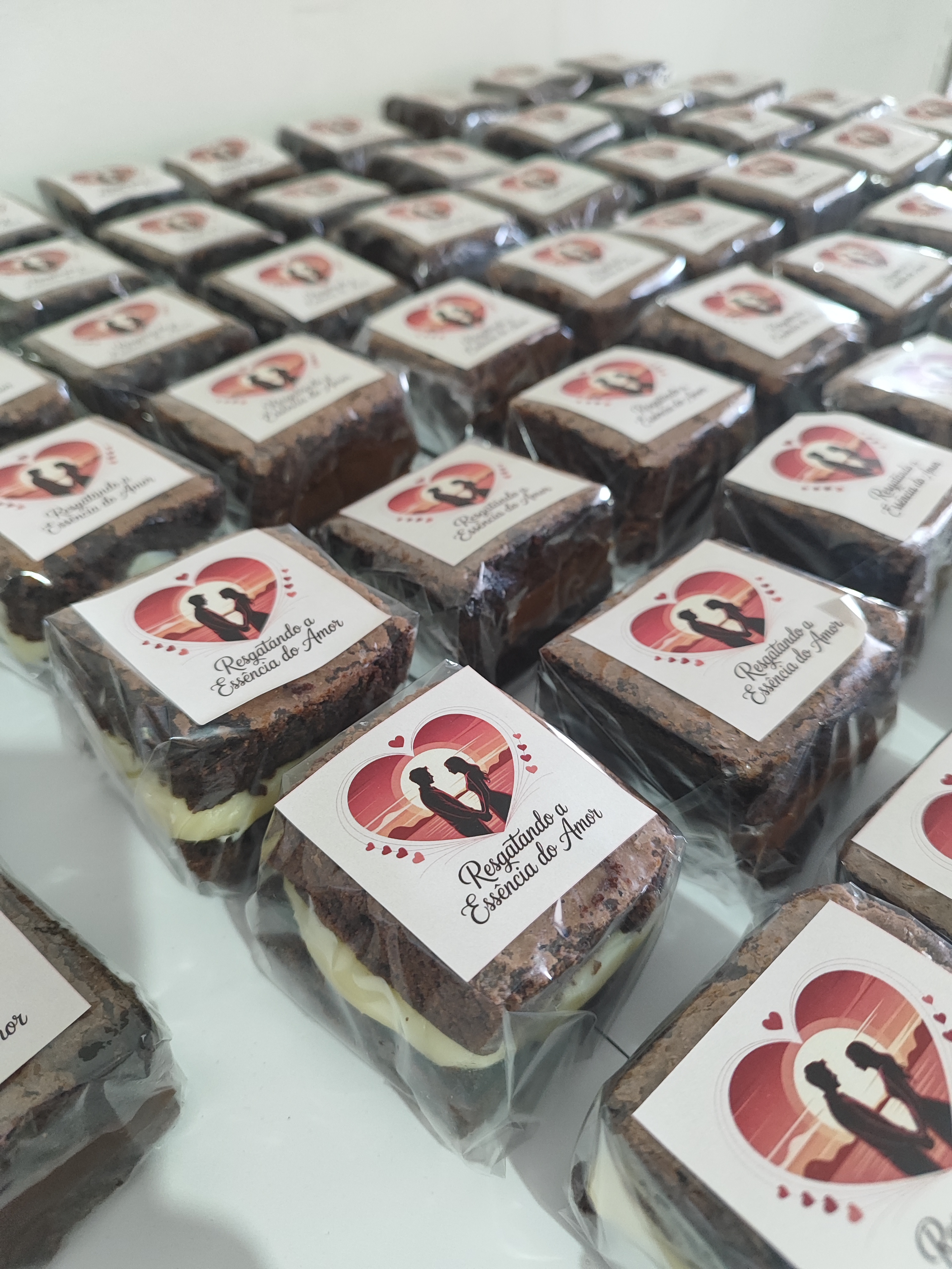 Brownie artesanal com acabamento especial.